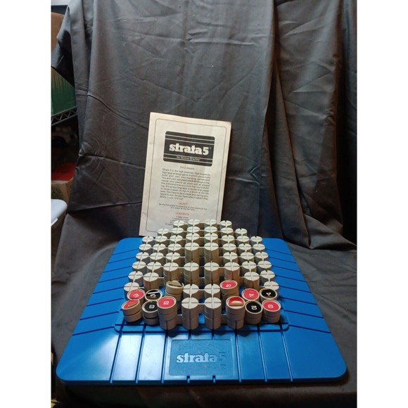 Strata 5 Vintage 1984 Board Game Milton Bradley Used Complete Game - Picture 2 of 2